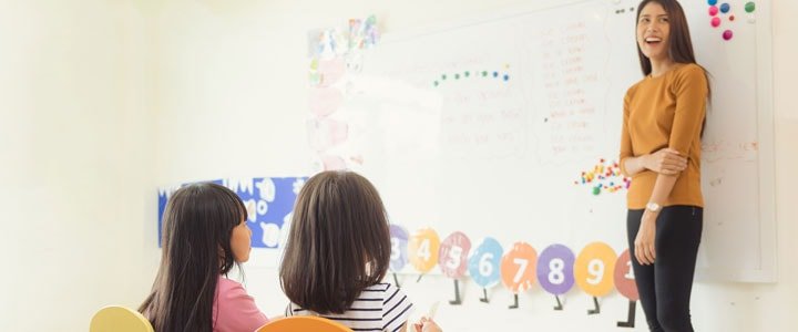 niños aprendiendo a memorizar